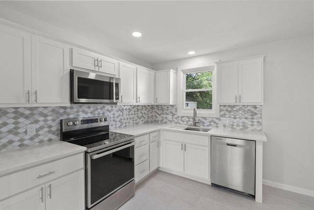 819 Binns Boulevard, Columbus, OH 43204
