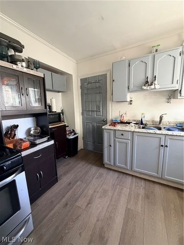 3235 Berea Road, Cleveland, OH 44111