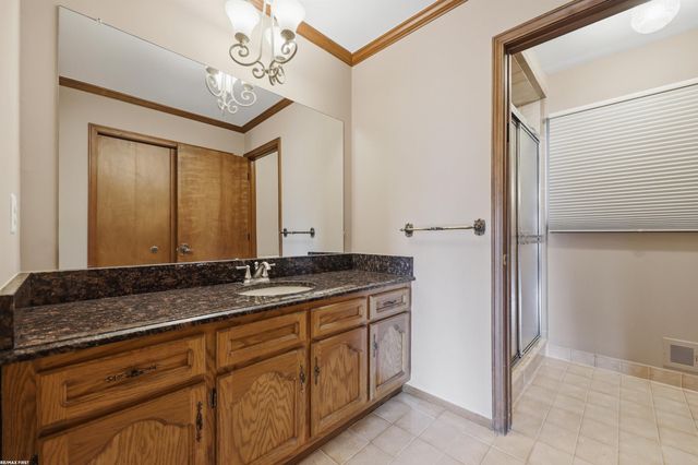 38300 Santa Barbara Street, Clinton, MI 48036