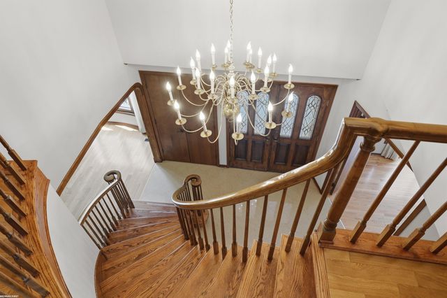 38300 Santa Barbara Street, Clinton, MI 48036