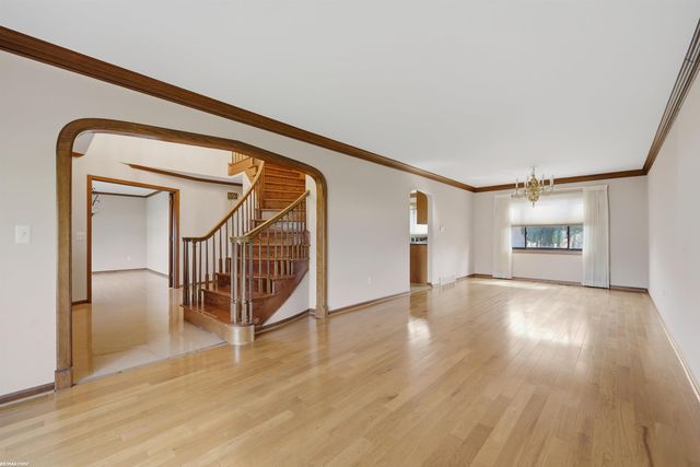 38300 Santa Barbara Street, Clinton, MI 48036