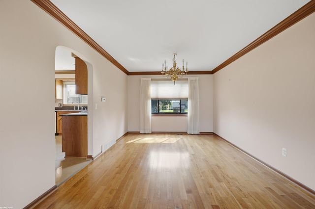 38300 Santa Barbara Street, Clinton, MI 48036