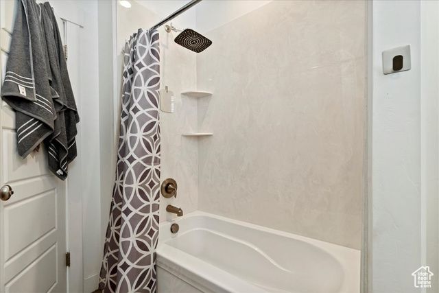 5131 W SPLIT ROCK DR, South Jordan, UT 84009