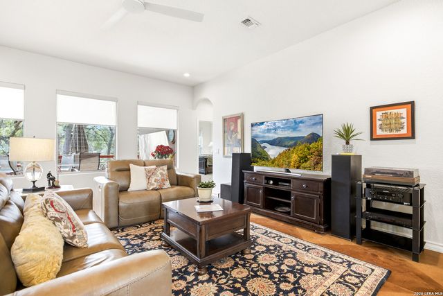 541 Saxet Trl, Spring Branch, TX 78070