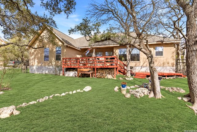 541 Saxet Trl, Spring Branch, TX 78070