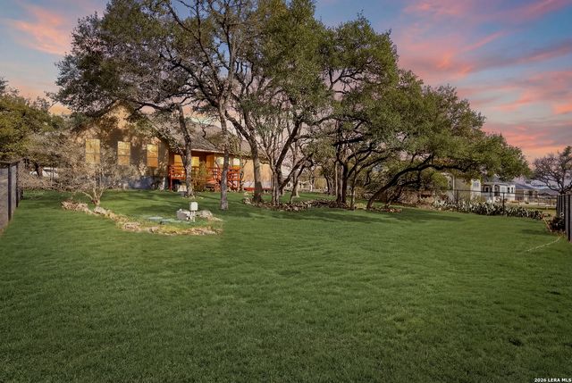 541 Saxet Trl, Spring Branch, TX 78070