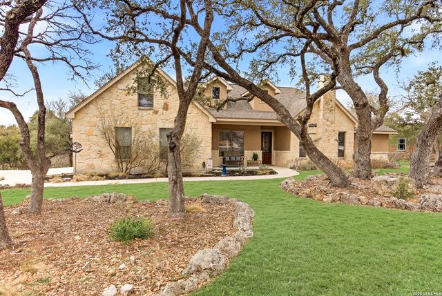 541 Saxet Trl, Spring Branch, TX 78070