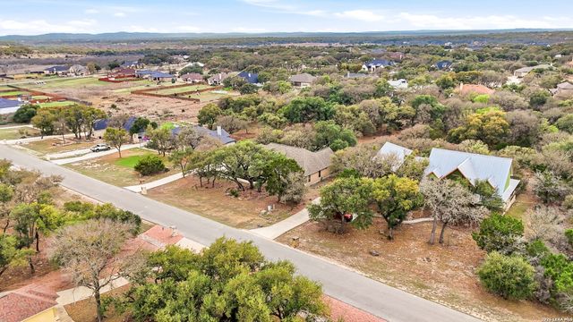 541 Saxet Trl, Spring Branch, TX 78070