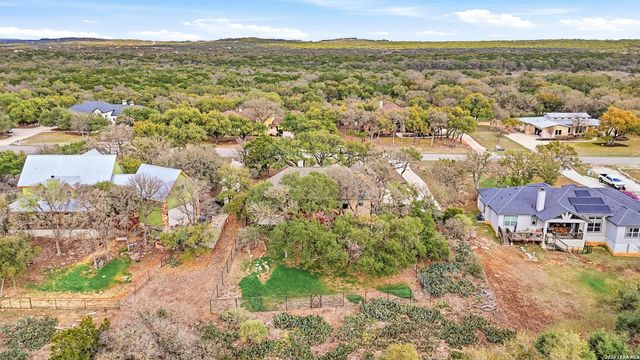 541 Saxet Trl, Spring Branch, TX 78070