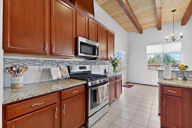 7 Caballo Viejo, Santa Fe, NM 87508
