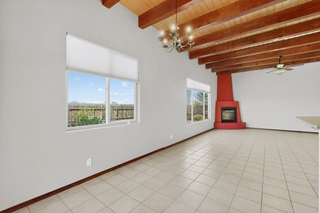 7 Caballo Viejo, Santa Fe, NM 87508