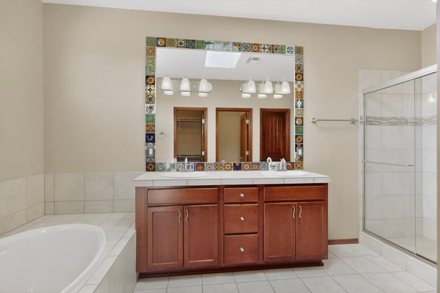 7 Caballo Viejo, Santa Fe, NM 87508
