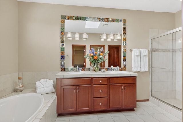 7 Caballo Viejo, Santa Fe, NM 87508