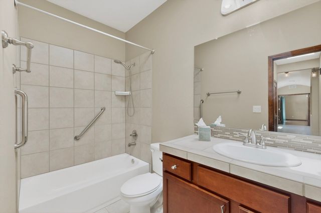 7 Caballo Viejo, Santa Fe, NM 87508