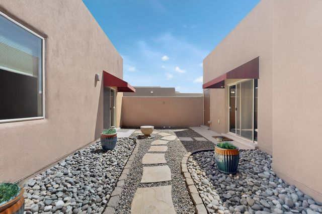 7 Caballo Viejo, Santa Fe, NM 87508