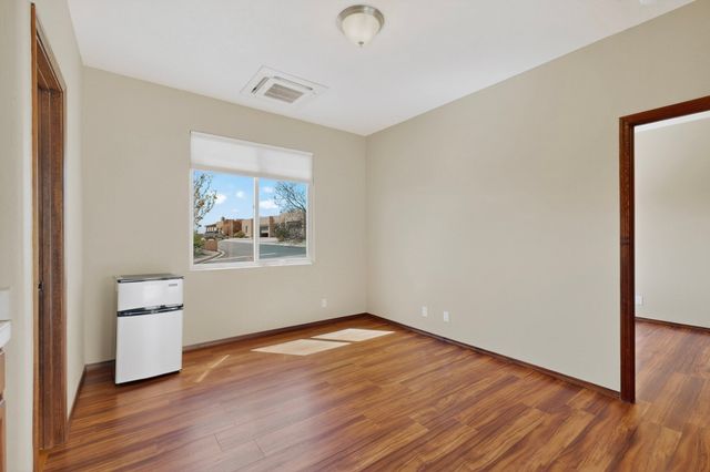 7 Caballo Viejo, Santa Fe, NM 87508