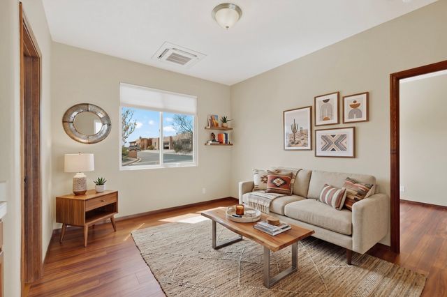 7 Caballo Viejo, Santa Fe, NM 87508
