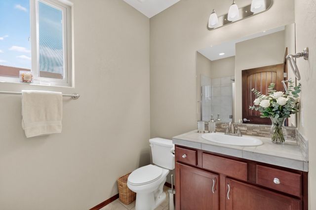 7 Caballo Viejo, Santa Fe, NM 87508
