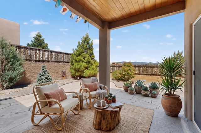 7 Caballo Viejo, Santa Fe, NM 87508