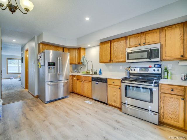 2108 Oakcrest Cir, Castle Rock, CO 80104