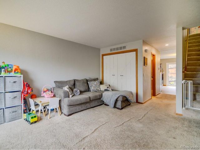 2108 Oakcrest Cir, Castle Rock, CO 80104