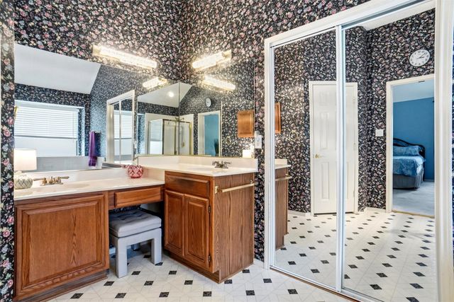 833 Windy Meadow Circle, Desoto, TX 75115