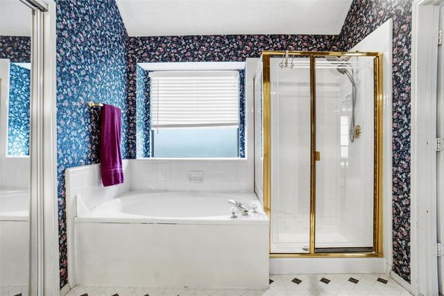 833 Windy Meadow Circle, Desoto, TX 75115