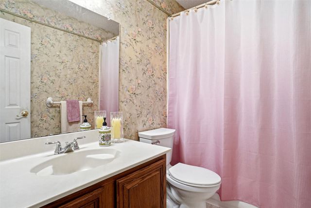 833 Windy Meadow Circle, Desoto, TX 75115