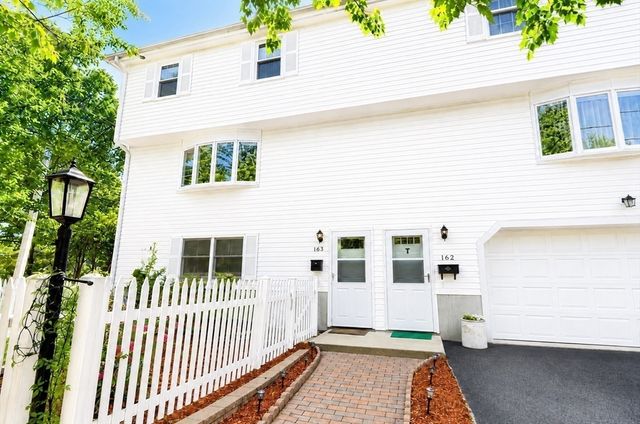 160 Cypress Street 160, Watertown, MA 02472