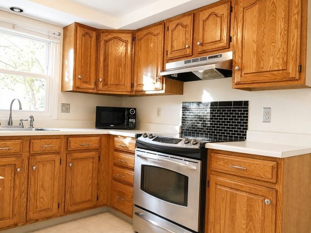 160 Cypress Street 160, Watertown, MA 02472