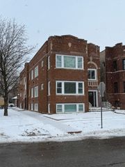 1942 Elmwood Avenue 1R, Berwyn, IL 60402
