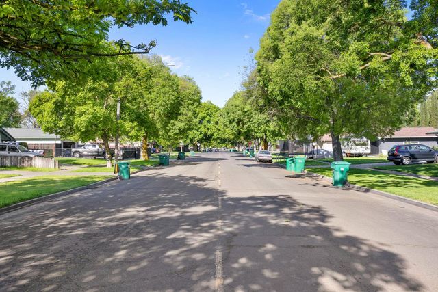 424 Morada Ln, Stockton, CA 95210