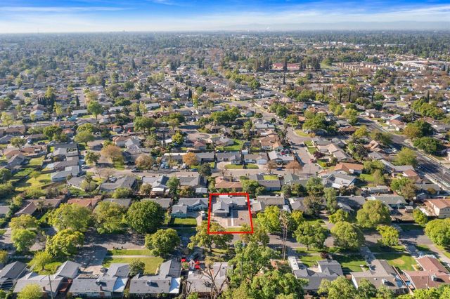 424 Morada Ln, Stockton, CA 95210