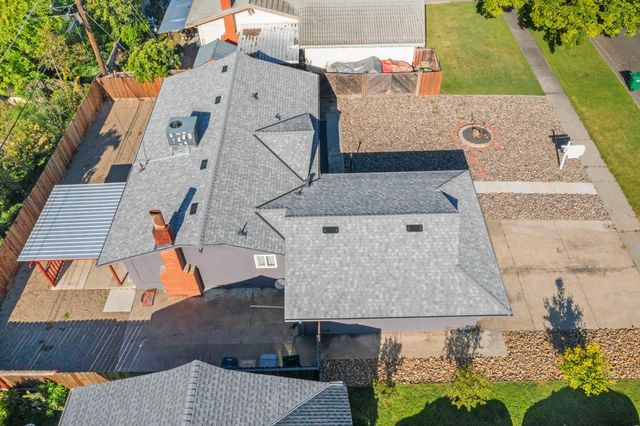 424 Morada Ln, Stockton, CA 95210