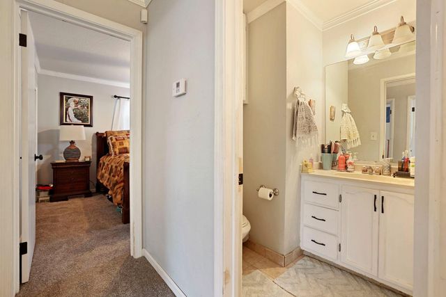 424 Morada Ln, Stockton, CA 95210