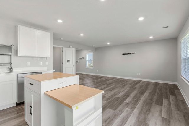 13616 Kaylemore Trail, Rosemount, MN 55068