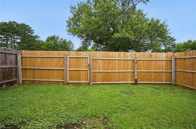 3424 Crimson Holly CT, Virginia Beach, VA 23453