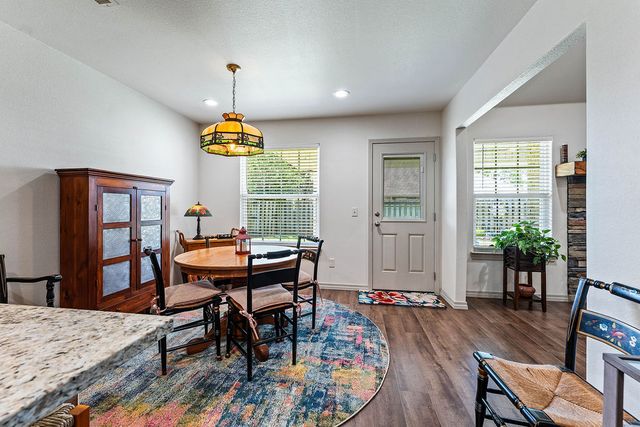 6008 S 39th Street, Rogers, AR 72758