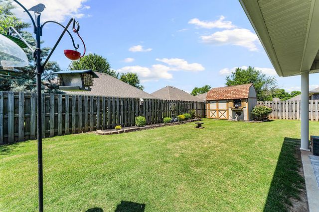6008 S 39th Street, Rogers, AR 72758