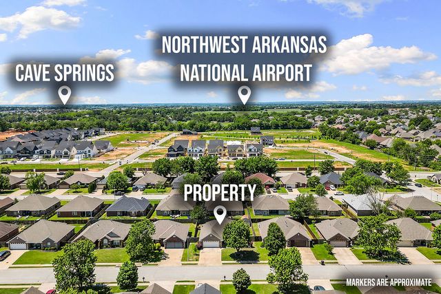 6008 S 39th Street, Rogers, AR 72758