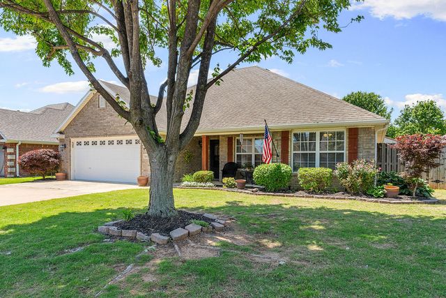 6008 S 39th Street, Rogers, AR 72758