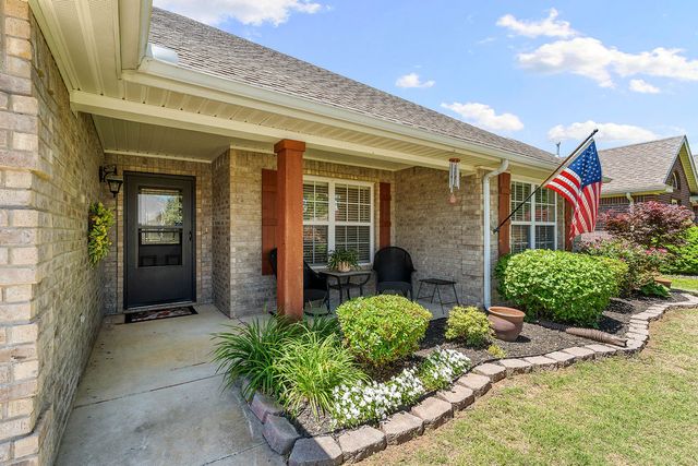 6008 S 39th Street, Rogers, AR 72758