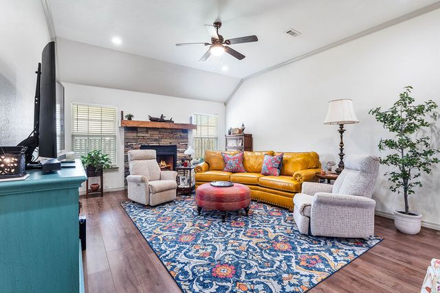 6008 S 39th Street, Rogers, AR 72758