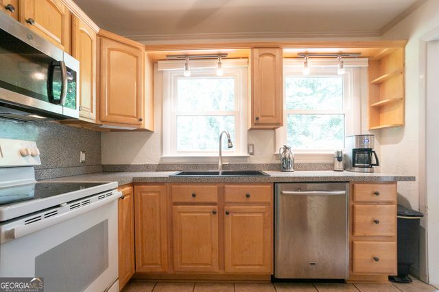 3068 Ranlo Drive, Atlanta, GA 30340