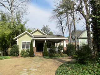 265 E Maine Avenue, Southern Pines, NC 28387