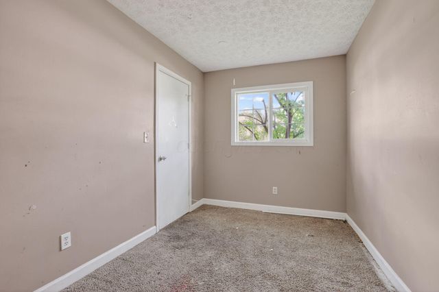 3041 Bluefield Drive, Columbus, OH 43207