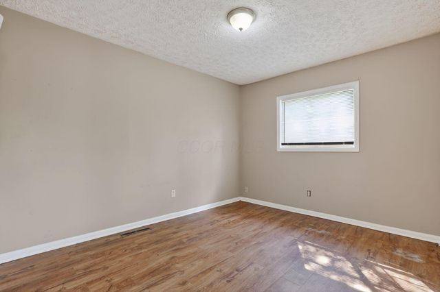 3041 Bluefield Drive, Columbus, OH 43207