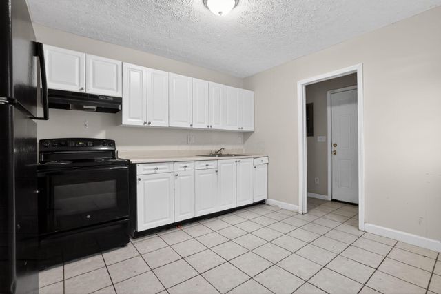 3041 Bluefield Drive, Columbus, OH 43207