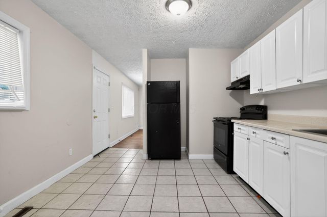 3041 Bluefield Drive, Columbus, OH 43207