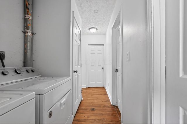 3041 Bluefield Drive, Columbus, OH 43207